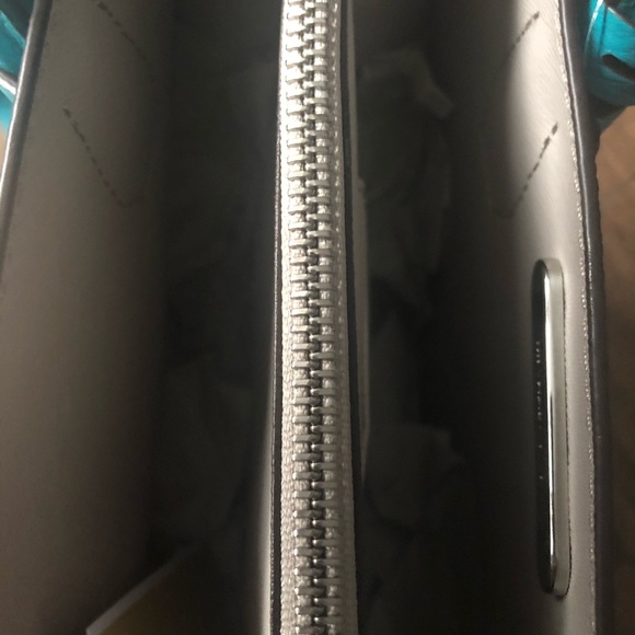 MICHAEL KORS-NWT Turquoise Leather Handbag - Picture 10 of 16